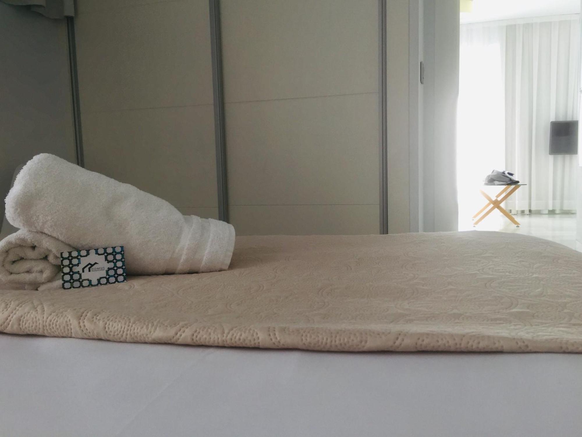 Domus Apartamentos Granada Con Parking Gratuito En Pleno Centro 客房 照片